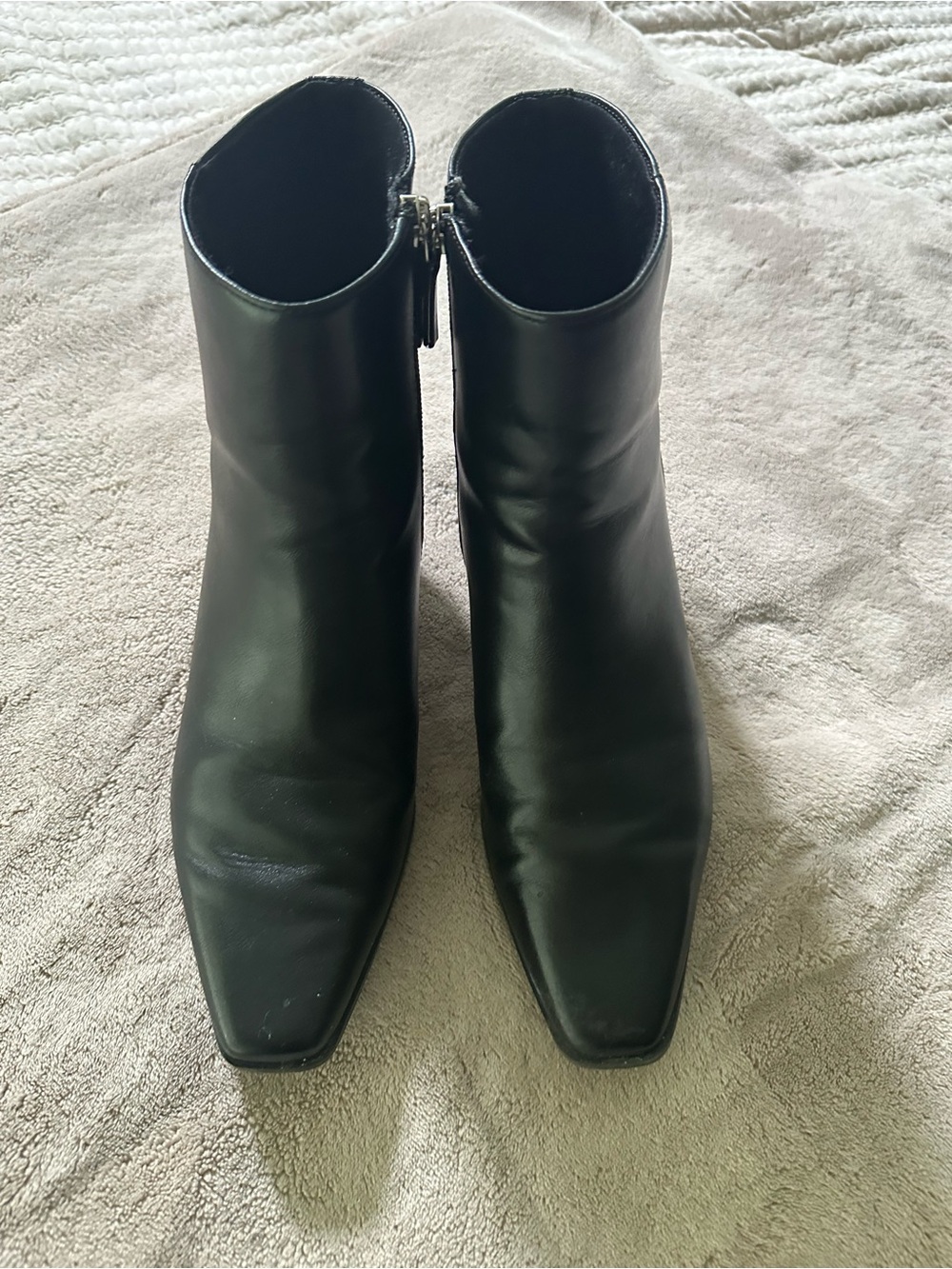 Old Navy Black Pointed Toe Ankle Booties with Side Zip
